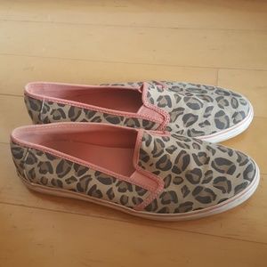 SPERRY TOP-SIDERS leopard peach slip ons